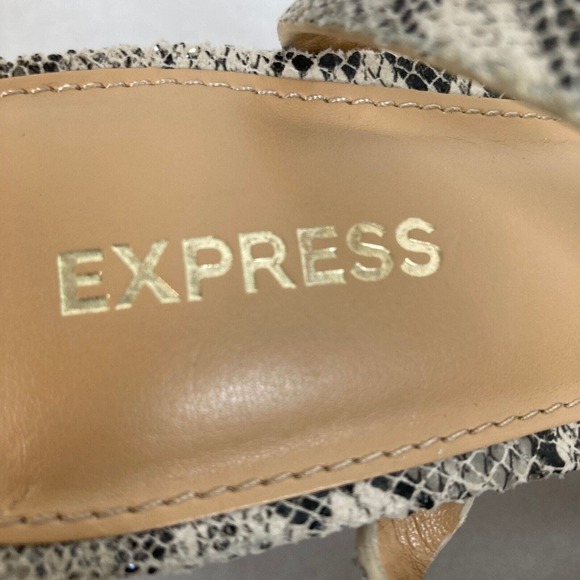 Express Sandals Womens Sz 6 Ivory Black Snake Print Ankle Strap Square Toe Heel - Picture 5 of 7